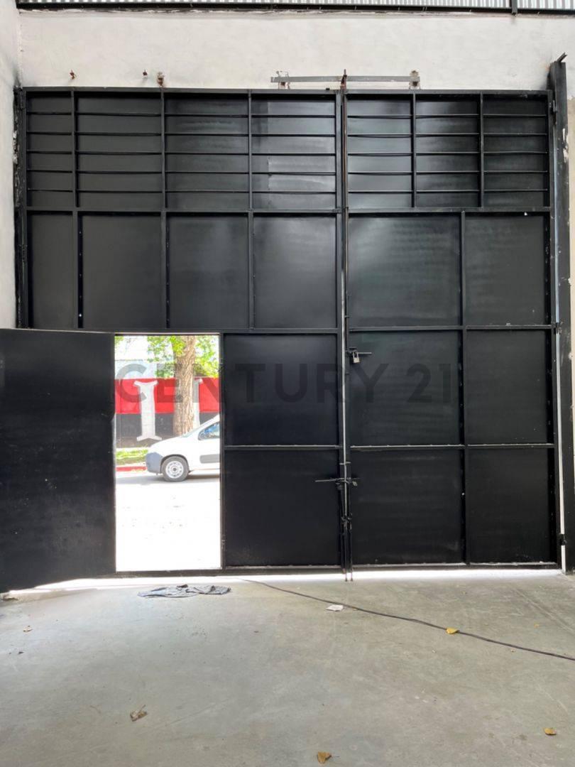 Galpón a Estrenar en Venta en Zona Norte Molina 2600 4