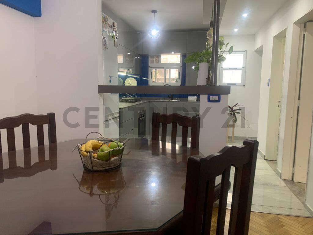 Departamento Zona Centro en Venta - Cocina Reciclada. 2 Dorm. + Comodin 4