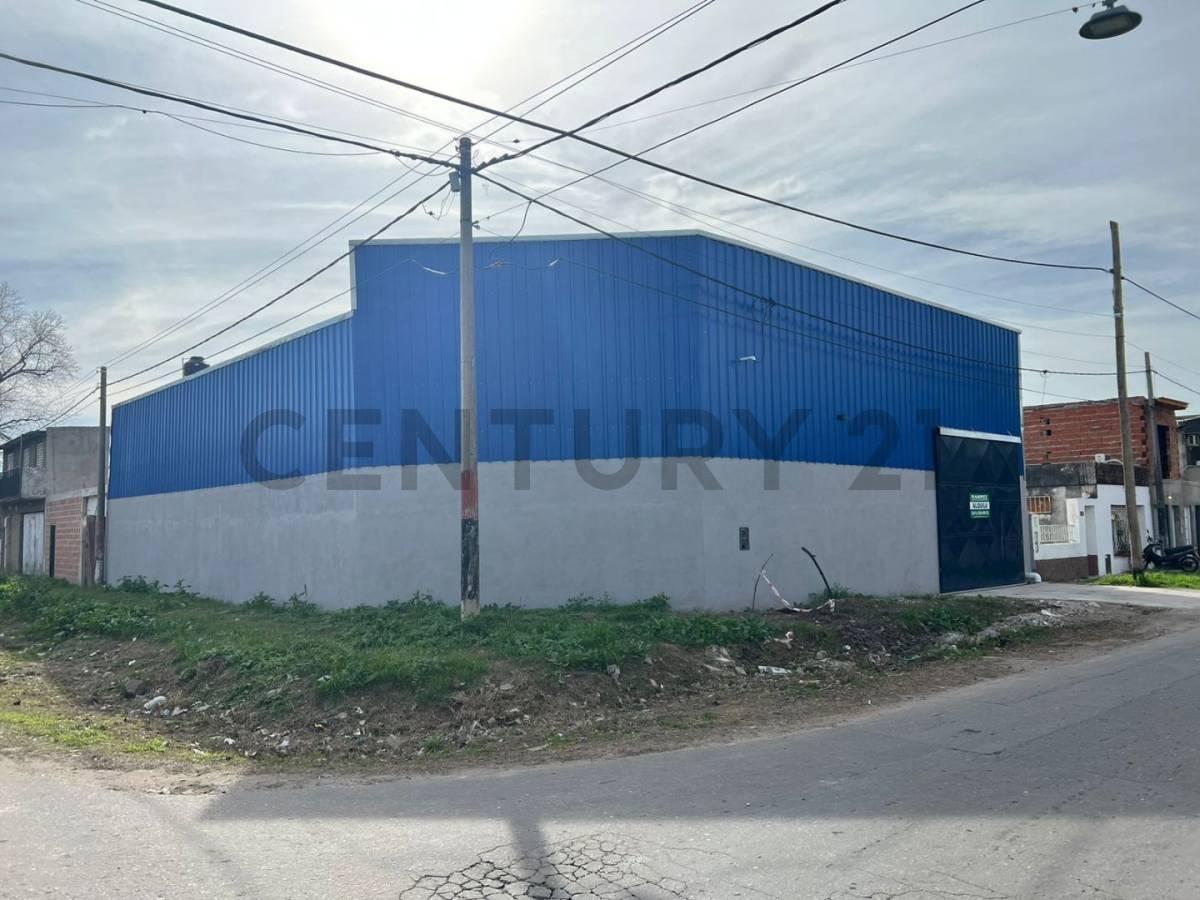 Galpón a Estrenar en Venta - 300 m² a 2 de 27 de Febrero 5