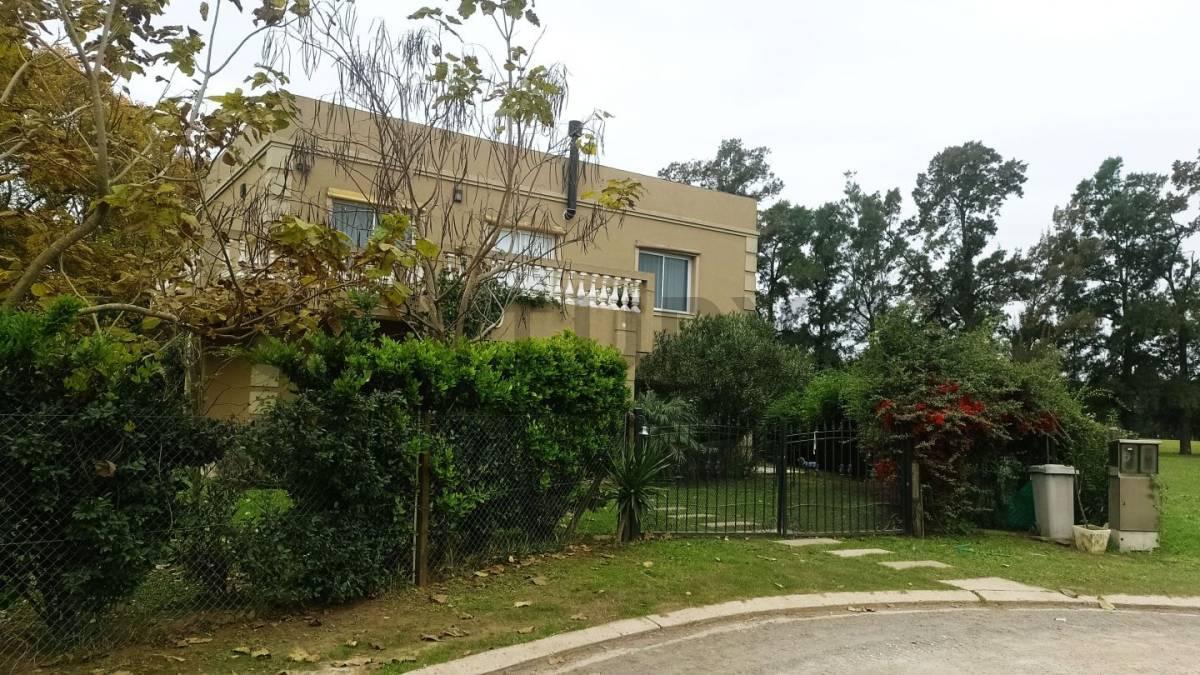 En Venta Casa Azahares del Parana 2