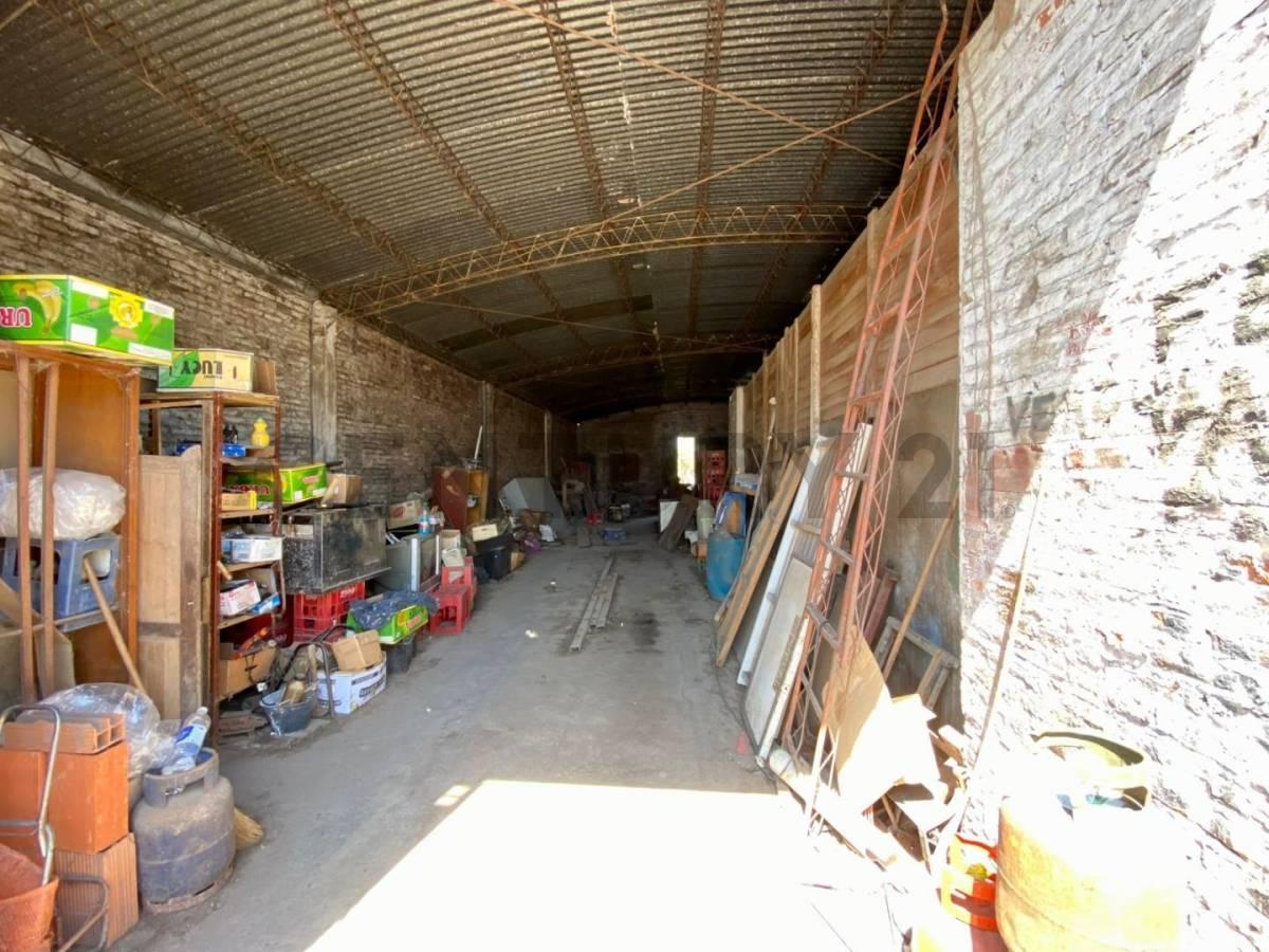 Galpón en Venta Al Frente se Ofrece Galpón en Venta de Una Superficie Cubier. 4