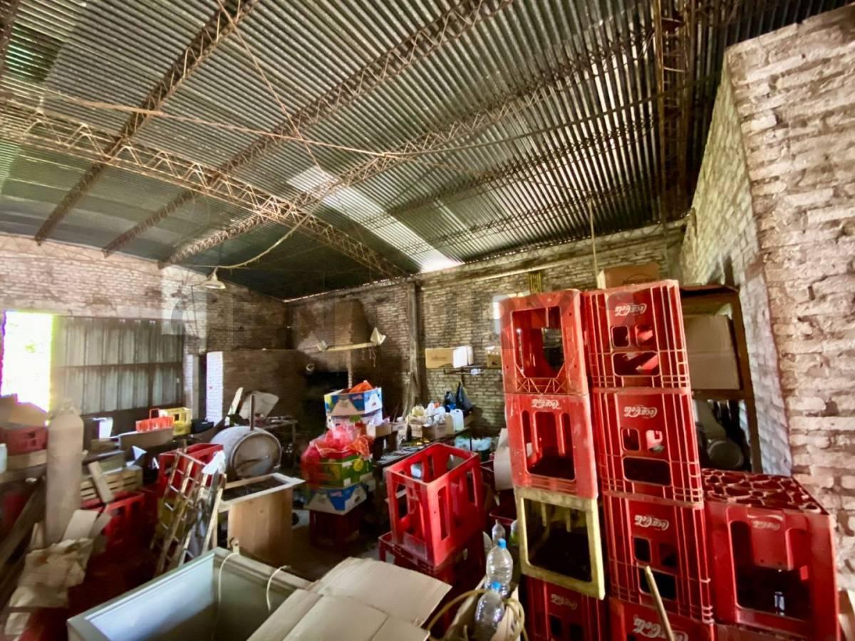 Galpón en Venta Al Frente se Ofrece Galpón en Venta de Una Superficie Cubier. 1