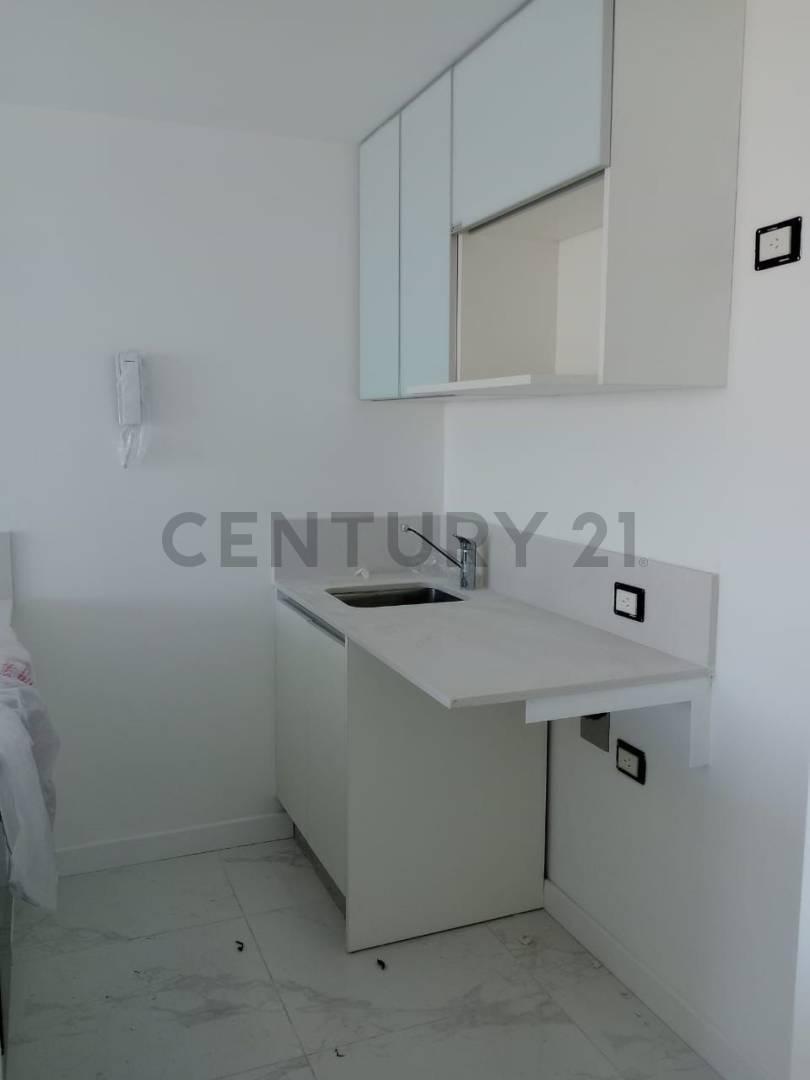 Departamento en Venta con Vista Al Río 2