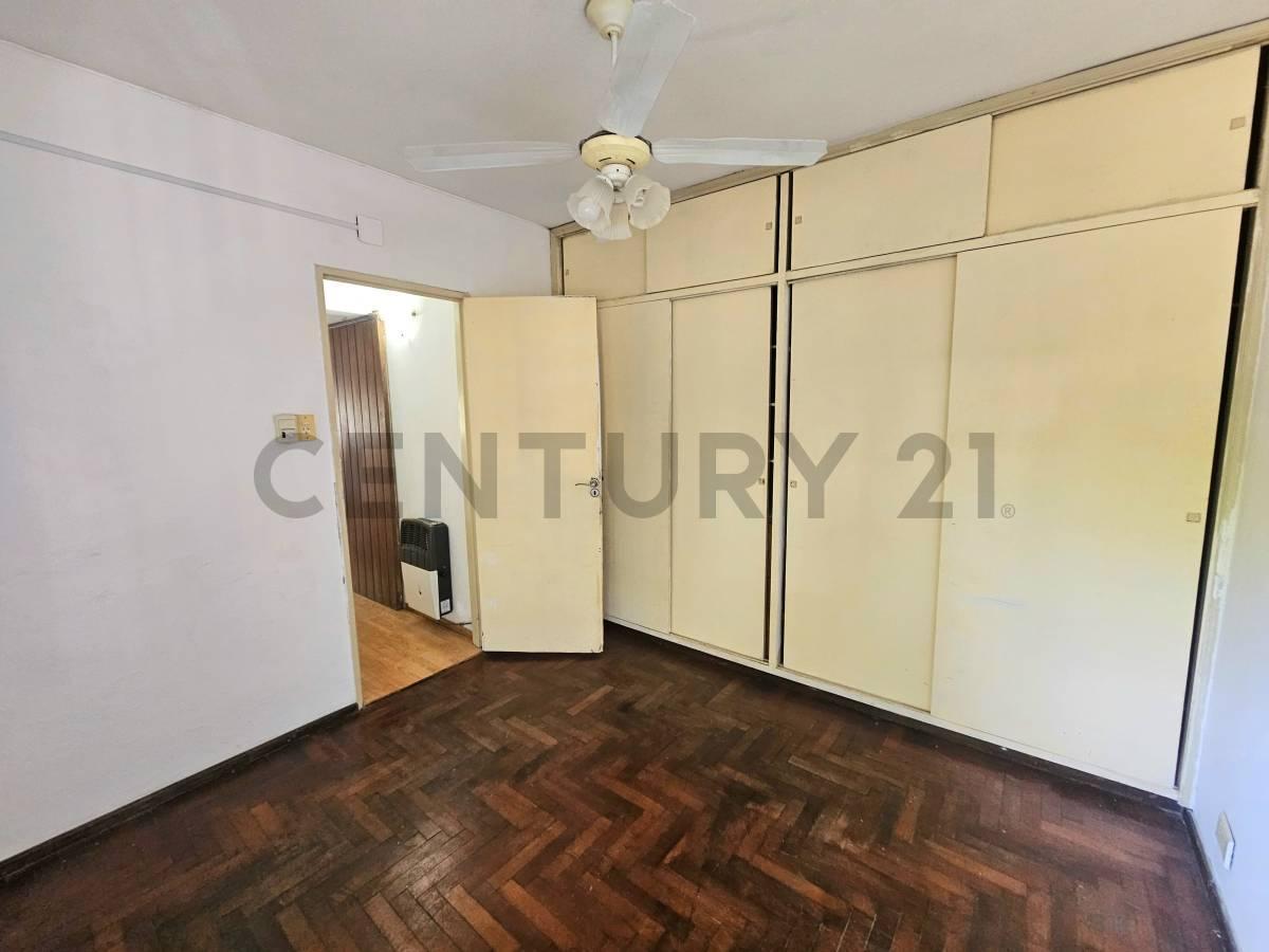 Departamento en Abasto de 2 Dorm. con Cochera 5