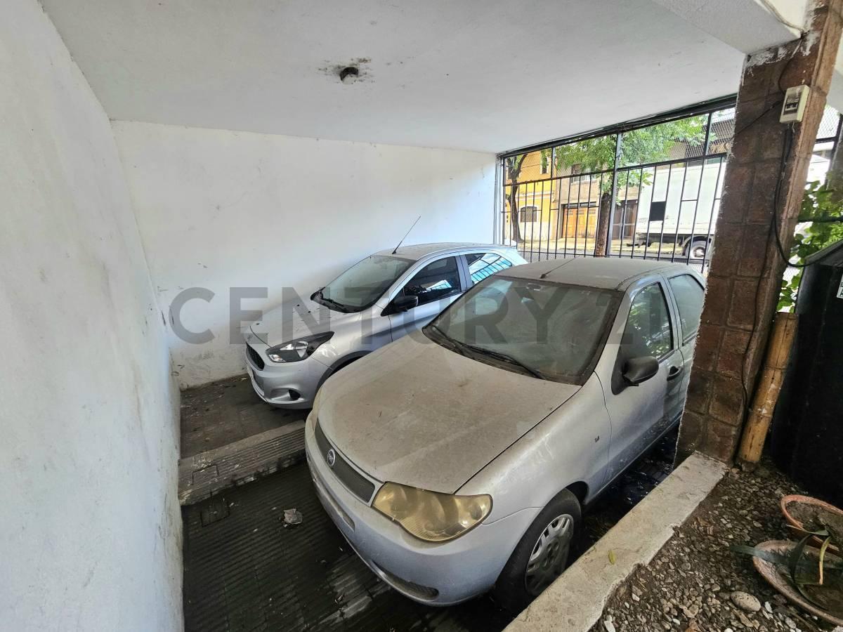 Departamento en Abasto de 2 Dorm. con Cochera 2
