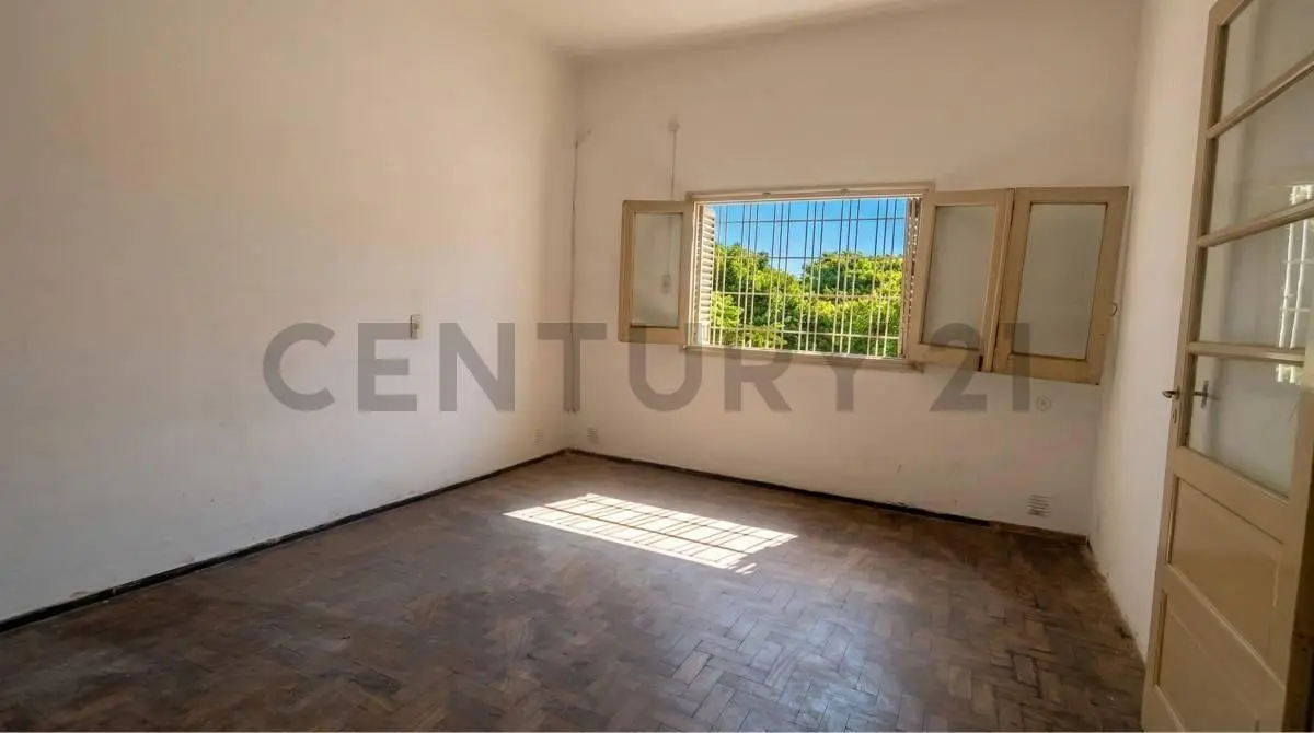 Casa en venta 2 dormitorios Barrio Matheu 4