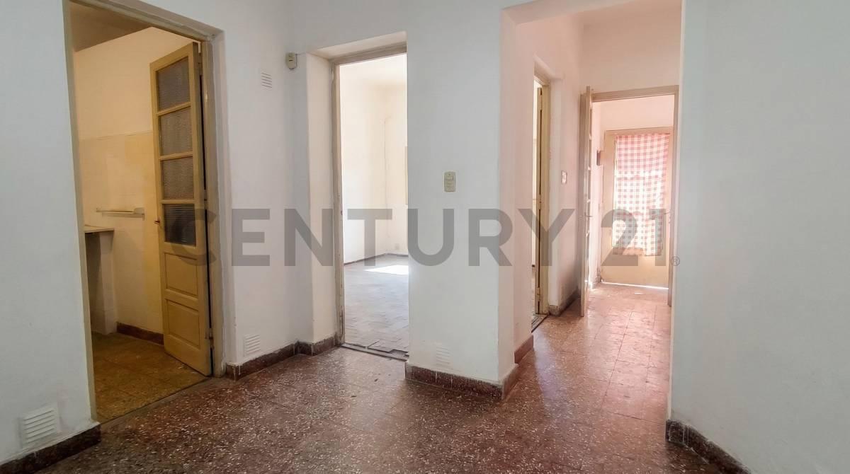 Foto de Casa en venta 2 dormitorios Barrio Matheu, imagen 2