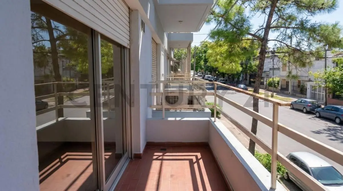 Departamento en venta, 2 dormitorios barrio San Martin 4