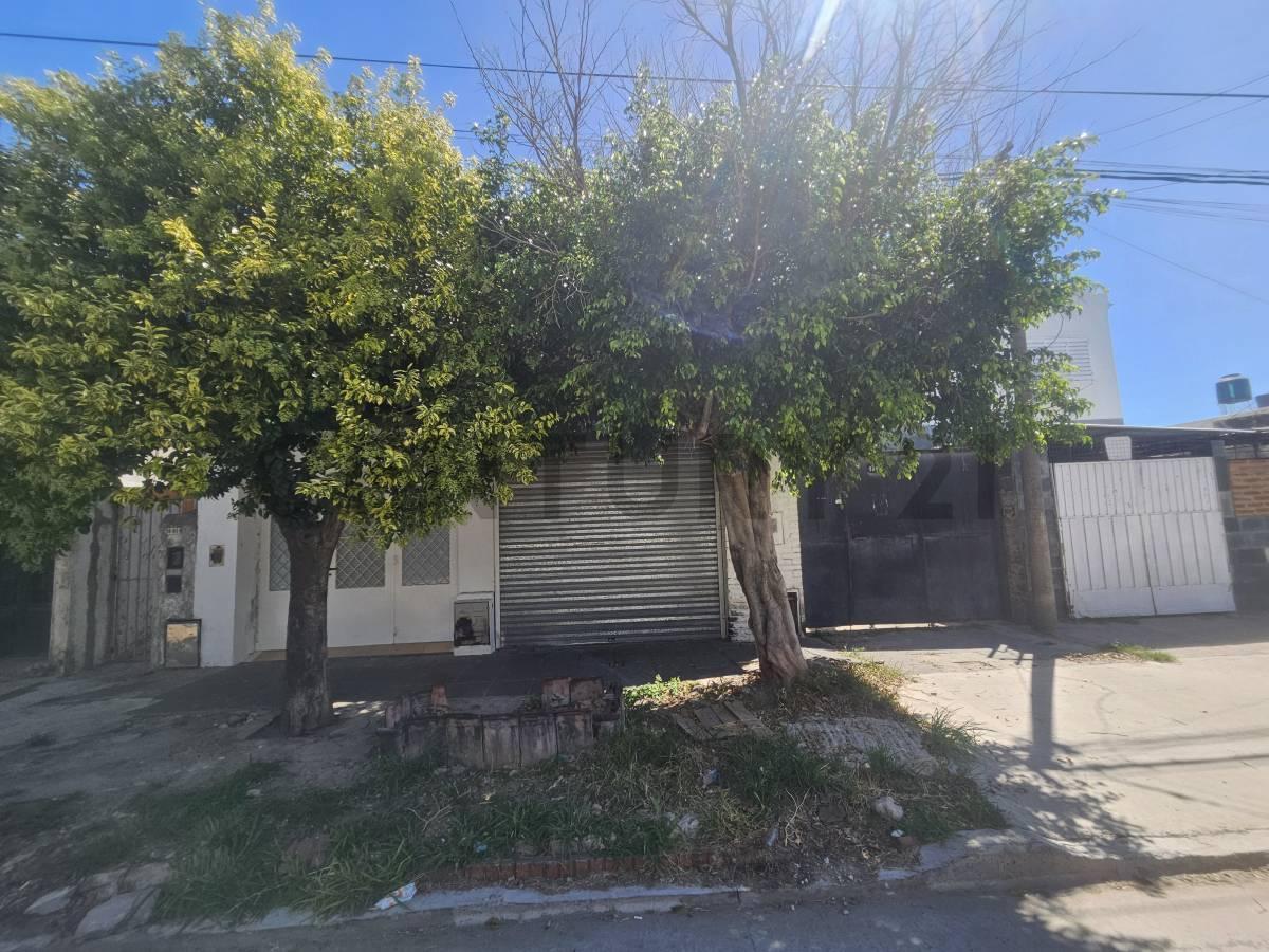 venta Casa con departamentos