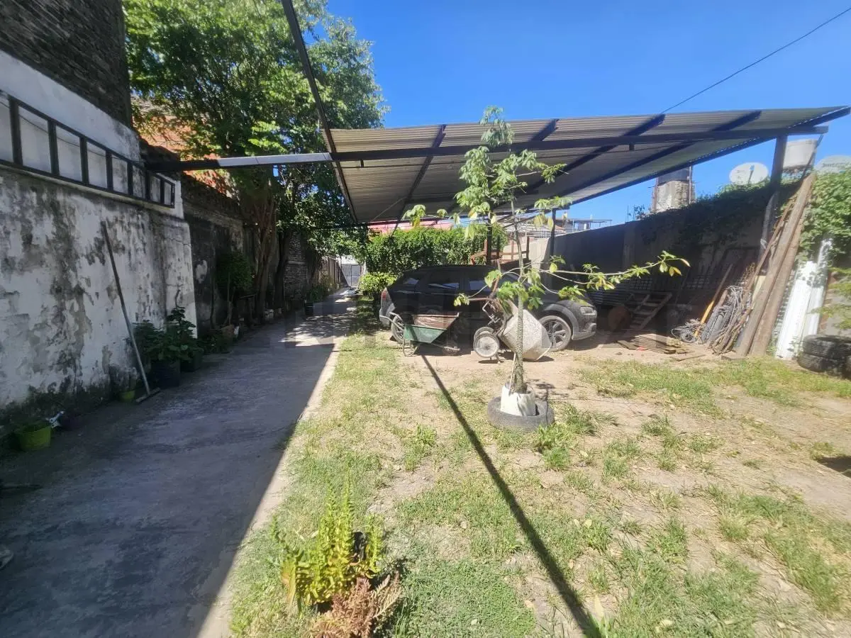 venta Casa con departamentos 2