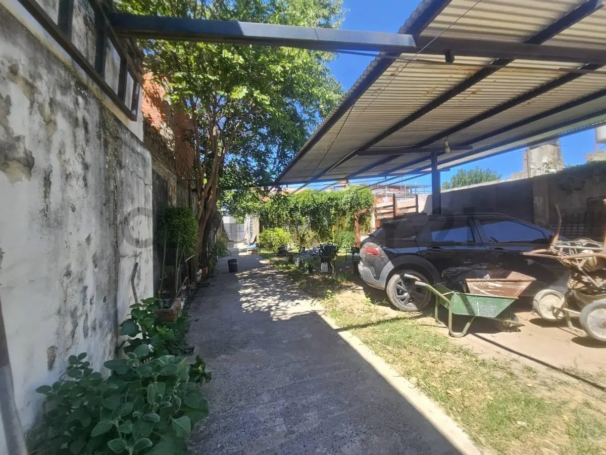 venta Casa con departamentos 3