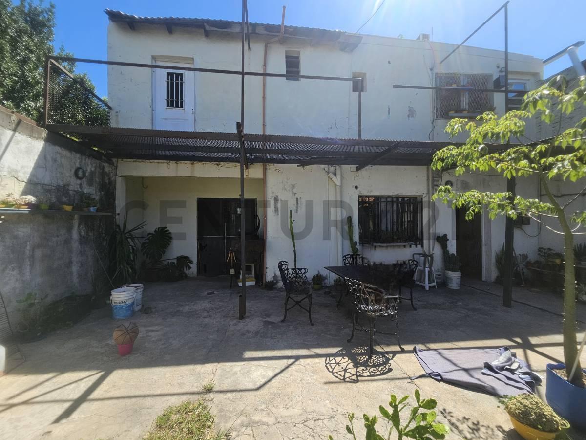 Foto de venta Casa con departamentos, imagen 5