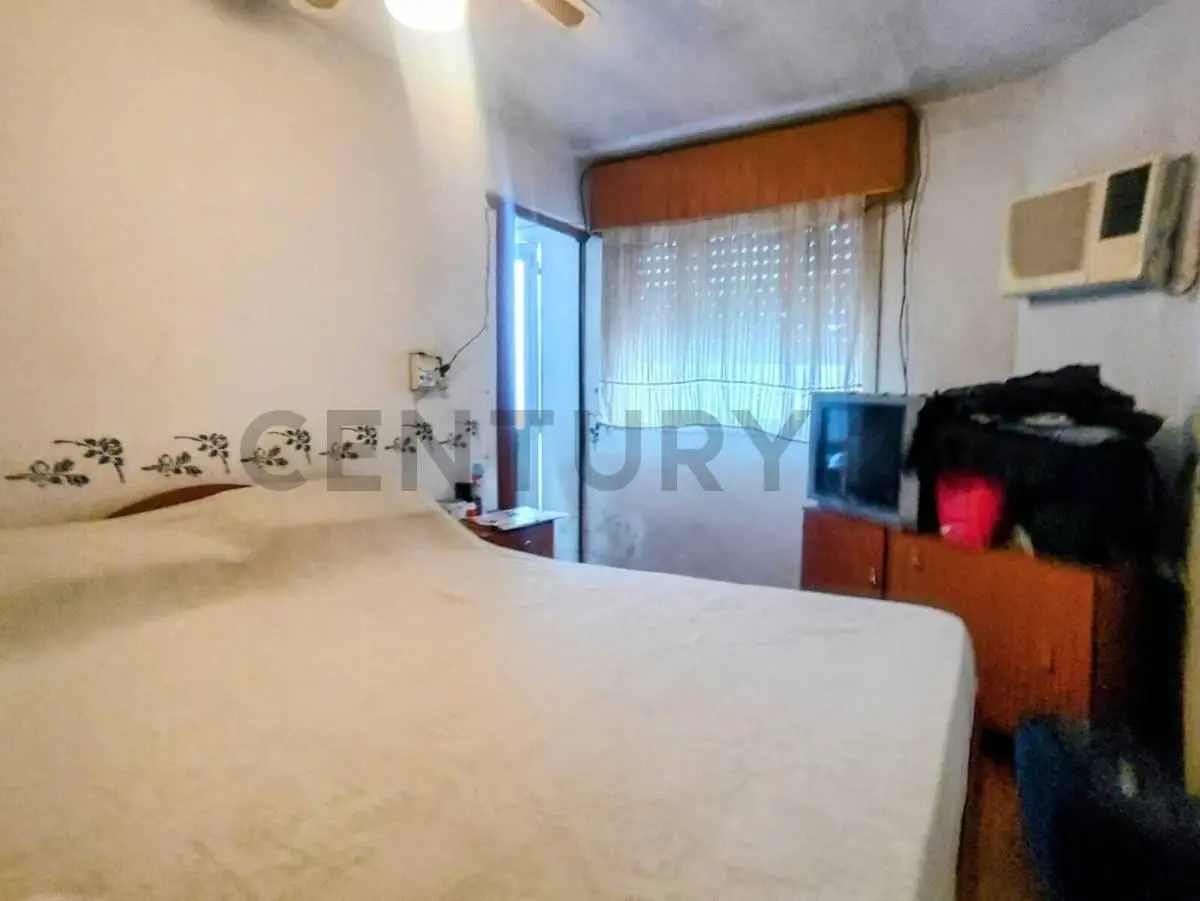 CASA DE PASILLO EN VENTA. ZONA OESTE. BARRIO GODOY 4