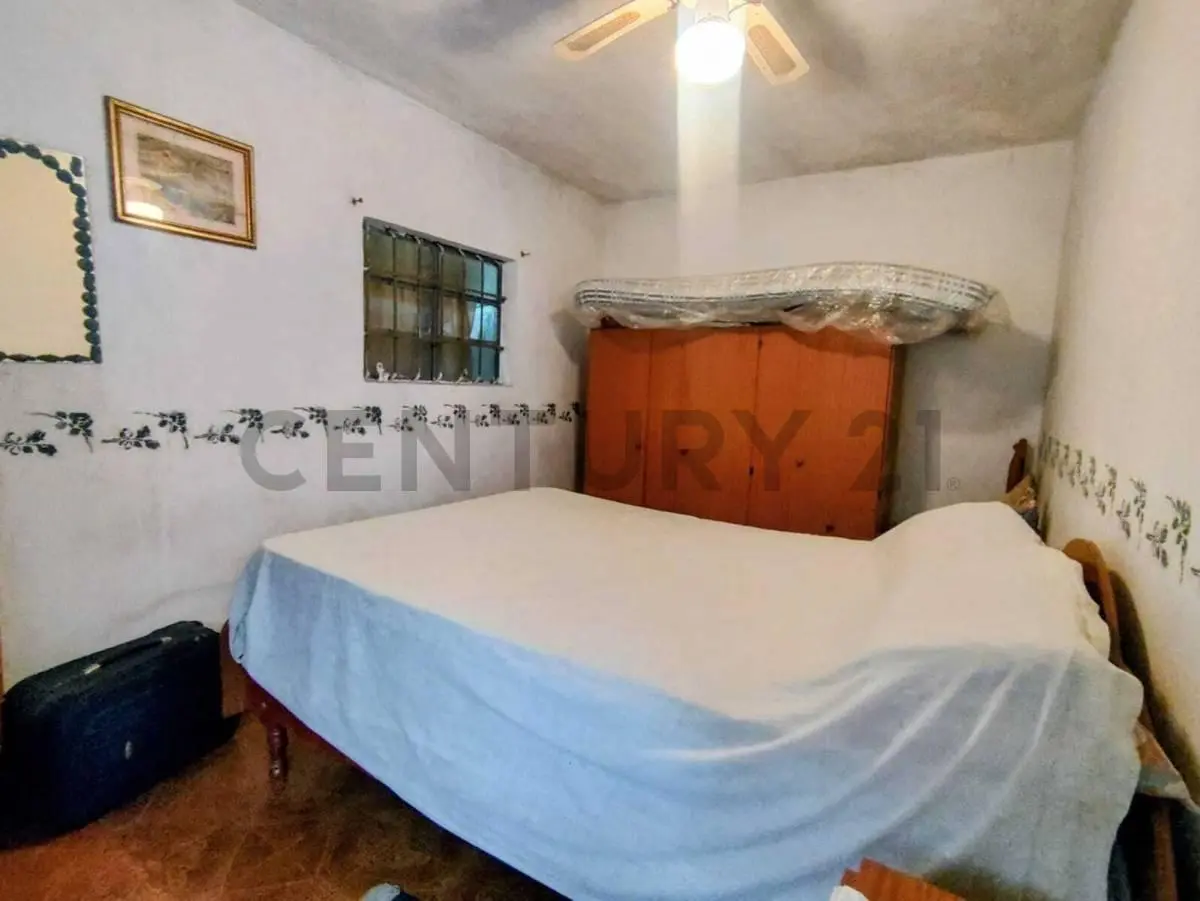 CASA DE PASILLO EN VENTA. ZONA OESTE. BARRIO GODOY 3