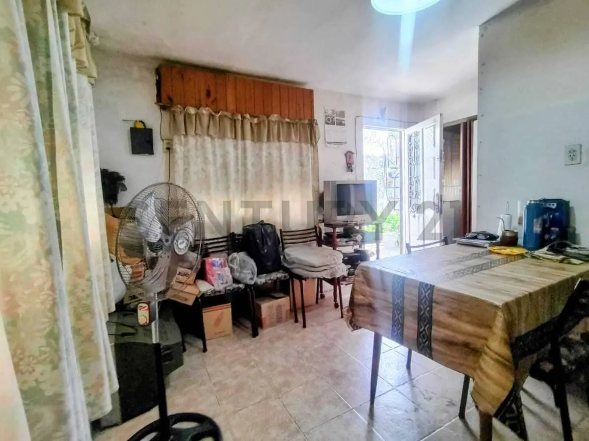 CASA DE PASILLO EN VENTA. ZONA OESTE. BARRIO GODOY 5