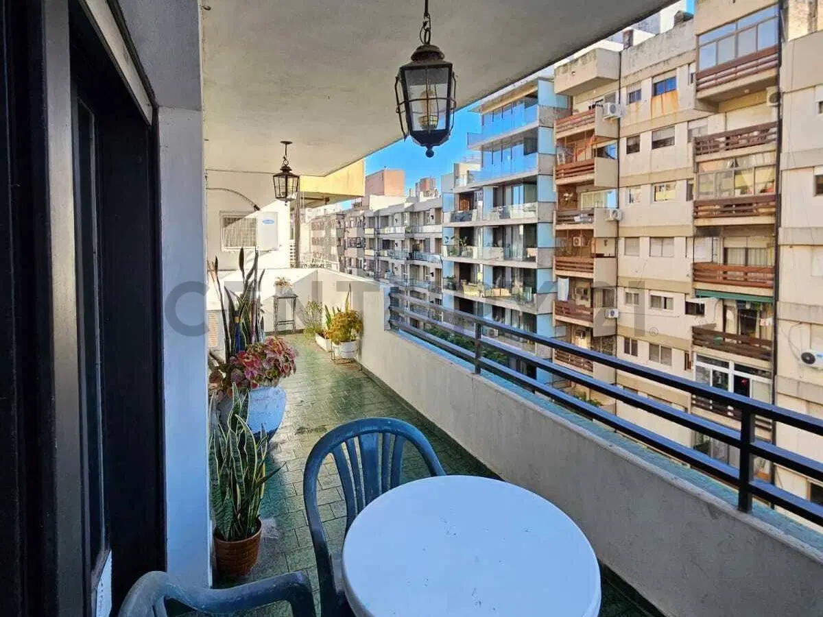VENTA DEPARTAMENTO 3 DORMITORIOS CENTRO 3