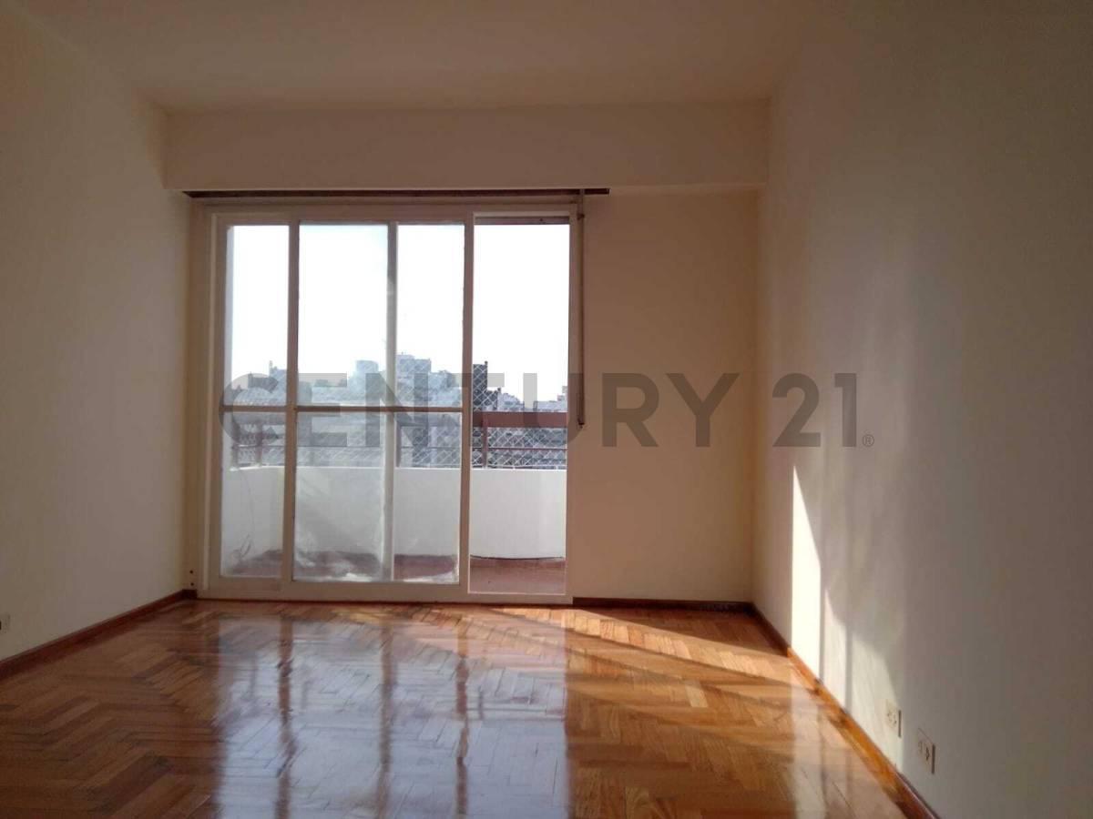 Foto de VENTA - Departamento 2 Dormitorios - Centro / Martin, imagen 1