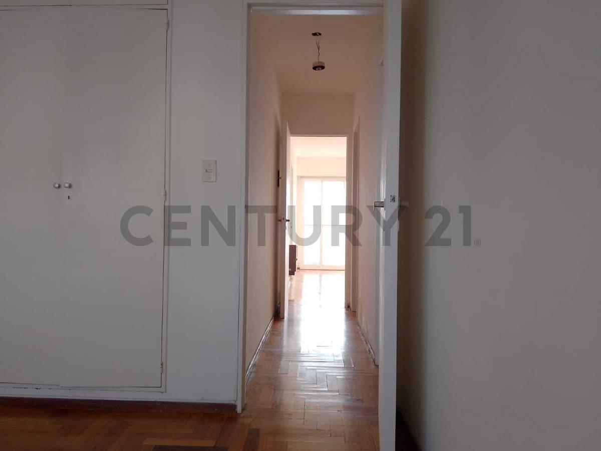 Foto de VENTA - Departamento 2 Dormitorios - Centro / Martin, imagen 5