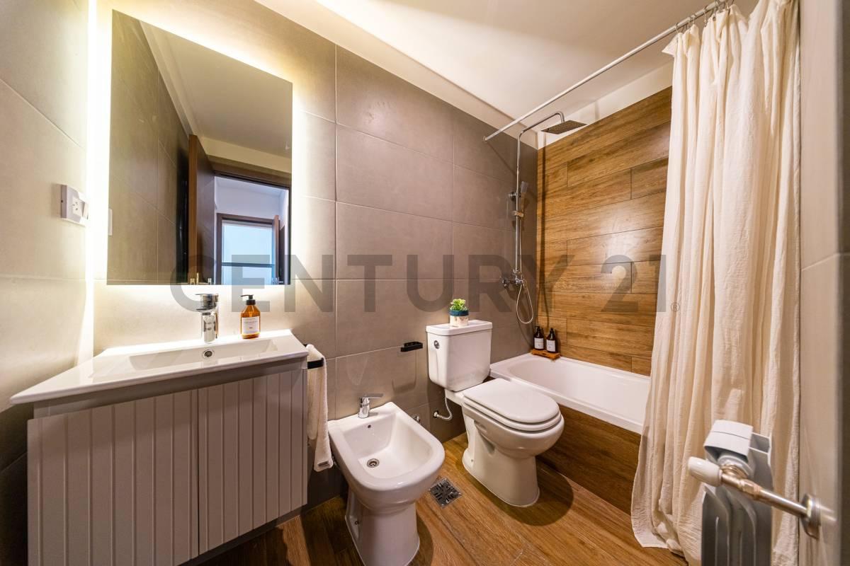 Foto de Departamento en VENTA - 3 dormitorios, balcón con parrillero - CENTRO, imagen 2