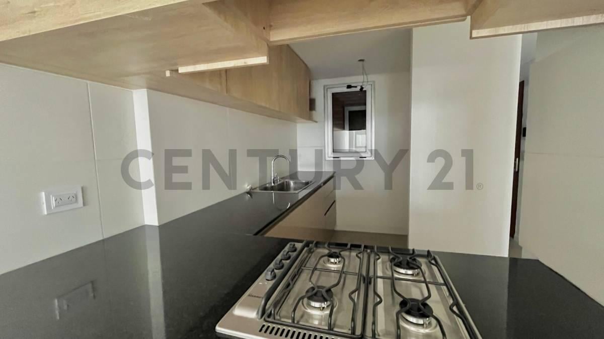 Foto de DEPARTAMENTO DE 1 DORMITORIO, CON BALCÓN Y PATIO, imagen 3