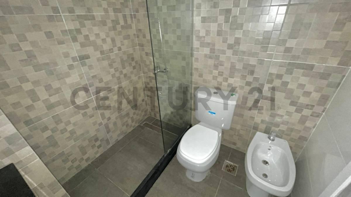 Foto de DEPARTAMENTO DE 1 DORMITORIO, CON BALCÓN Y PATIO, imagen 1