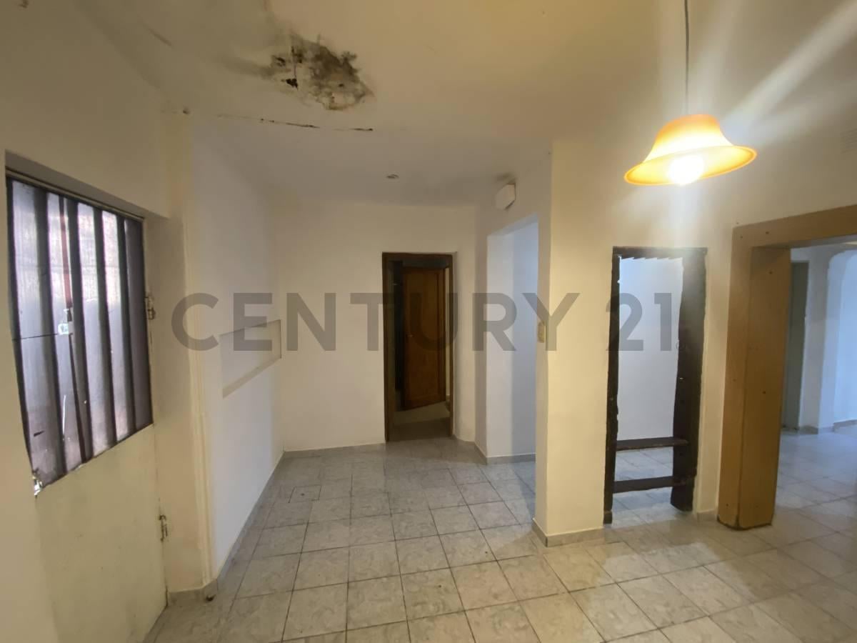 Foto de Casa en Venta 3 dormitorios - Echesortu, imagen 2