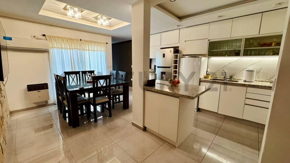 Foto de Casa 5 dormitorios, cochera, en VENTA - LUIS AGOTE, imagen 5