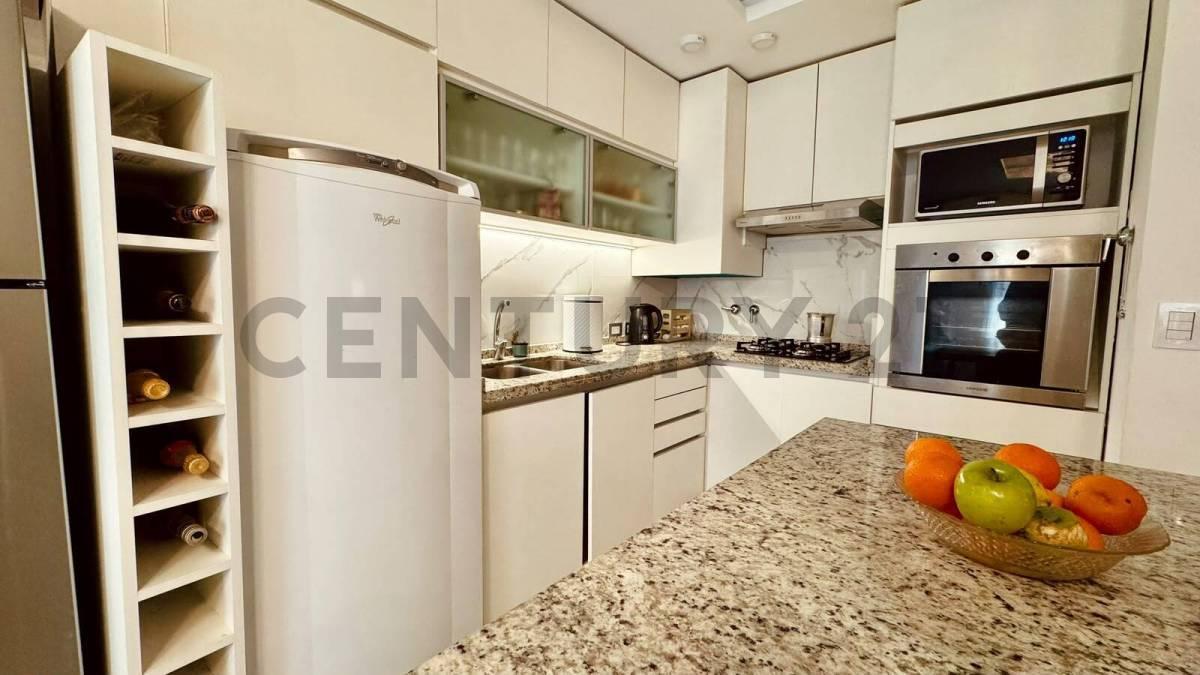Foto de Casa 5 dormitorios, cochera, en VENTA - LUIS AGOTE, imagen 3