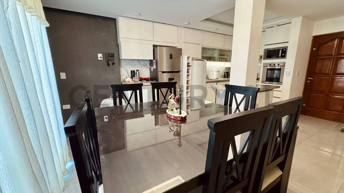 Foto de Casa 5 dormitorios, cochera, en VENTA - LUIS AGOTE, imagen 2