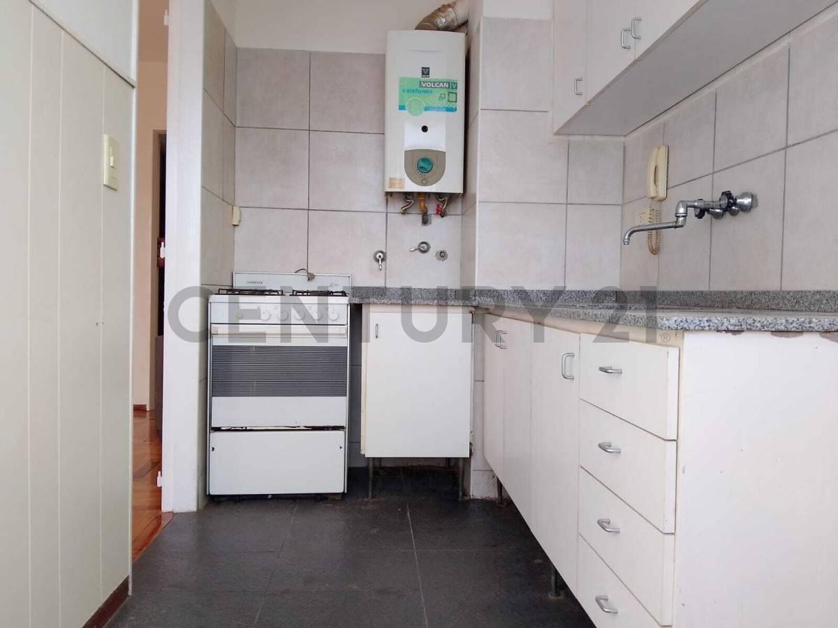 Foto de VENTA - Departamento 2 Dormitorios - Centro / Martin, imagen 4