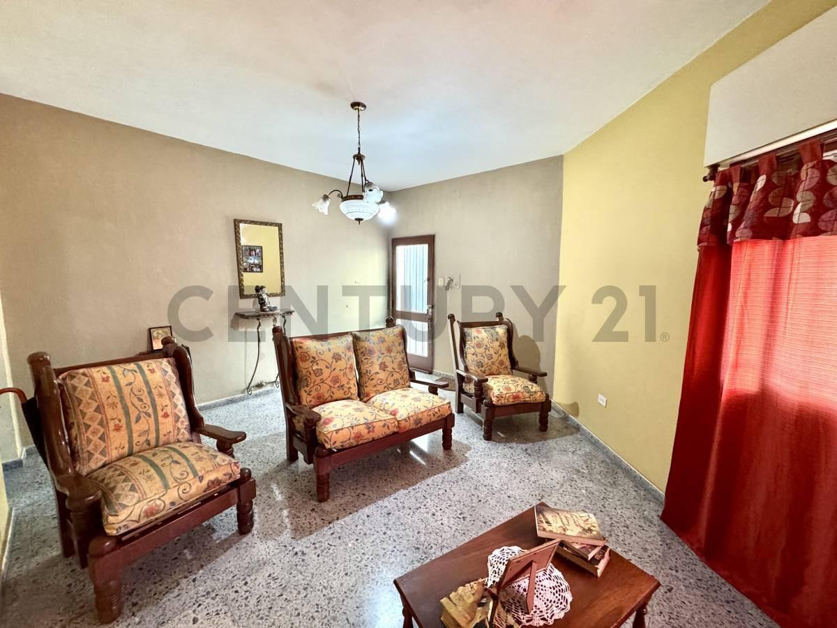 Foto de Casa en venta con proyecto de expansión en planta alta – Excelente, imagen 1