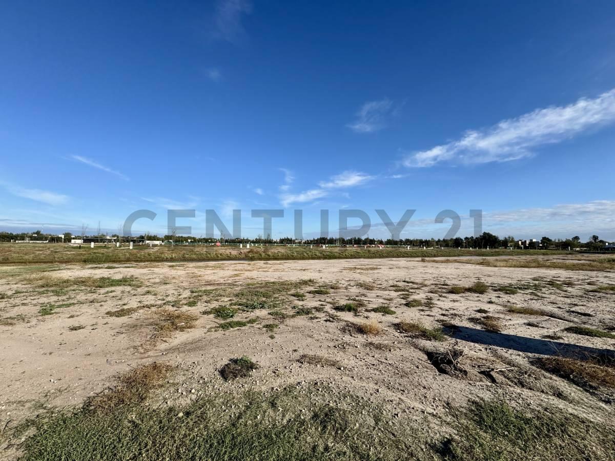 Foto de Lote en venta en Funes Lakes, imagen 4