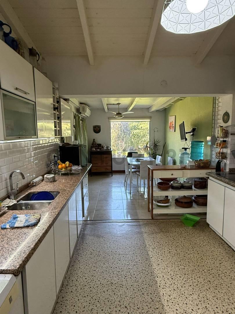 Foto de VENTA DE CASA DE 2 DORMITORIOS + COMODÍN EN BARRIO SANTA TERESA, ROLDÁN, imagen 5