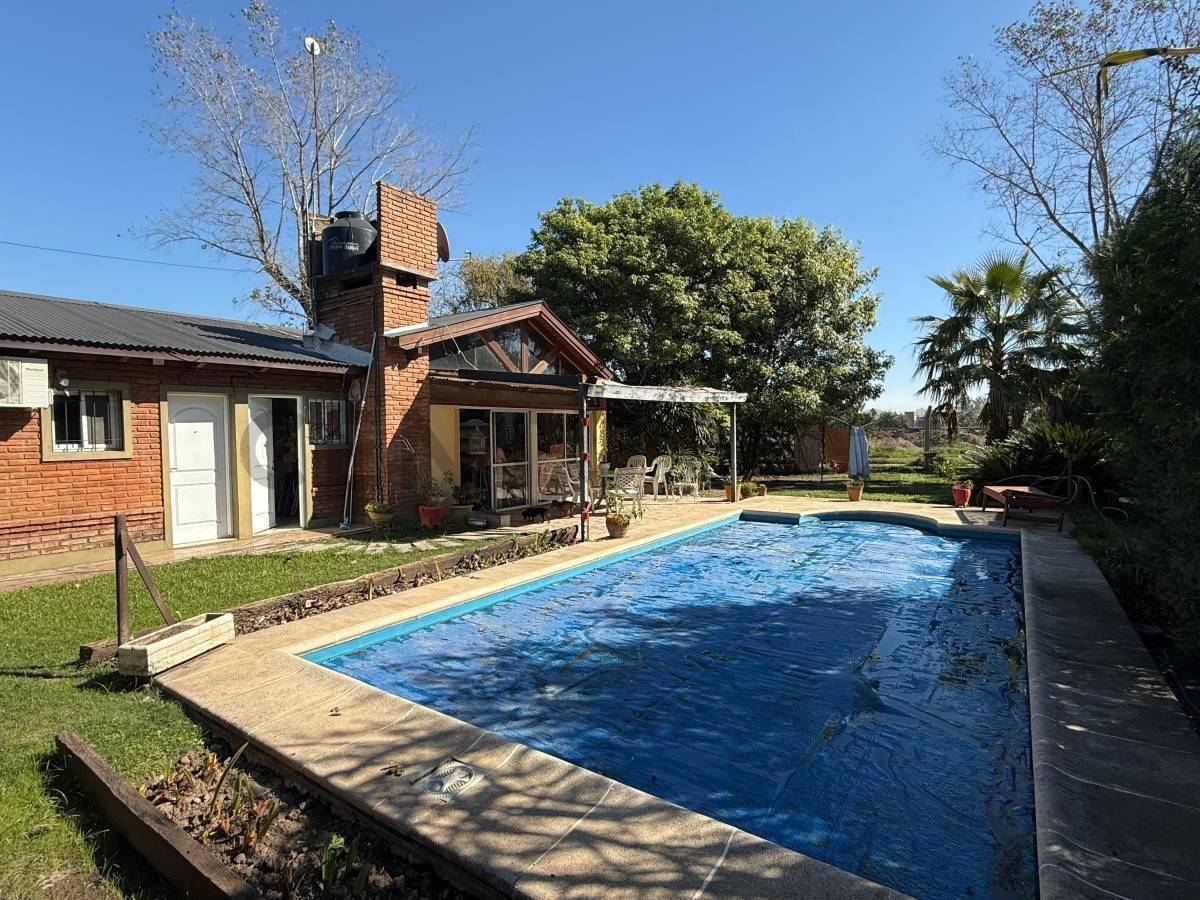 Foto de VENTA DE CASA DE 2 DORMITORIOS + COMODÍN EN BARRIO SANTA TERESA, ROLDÁN, imagen 3