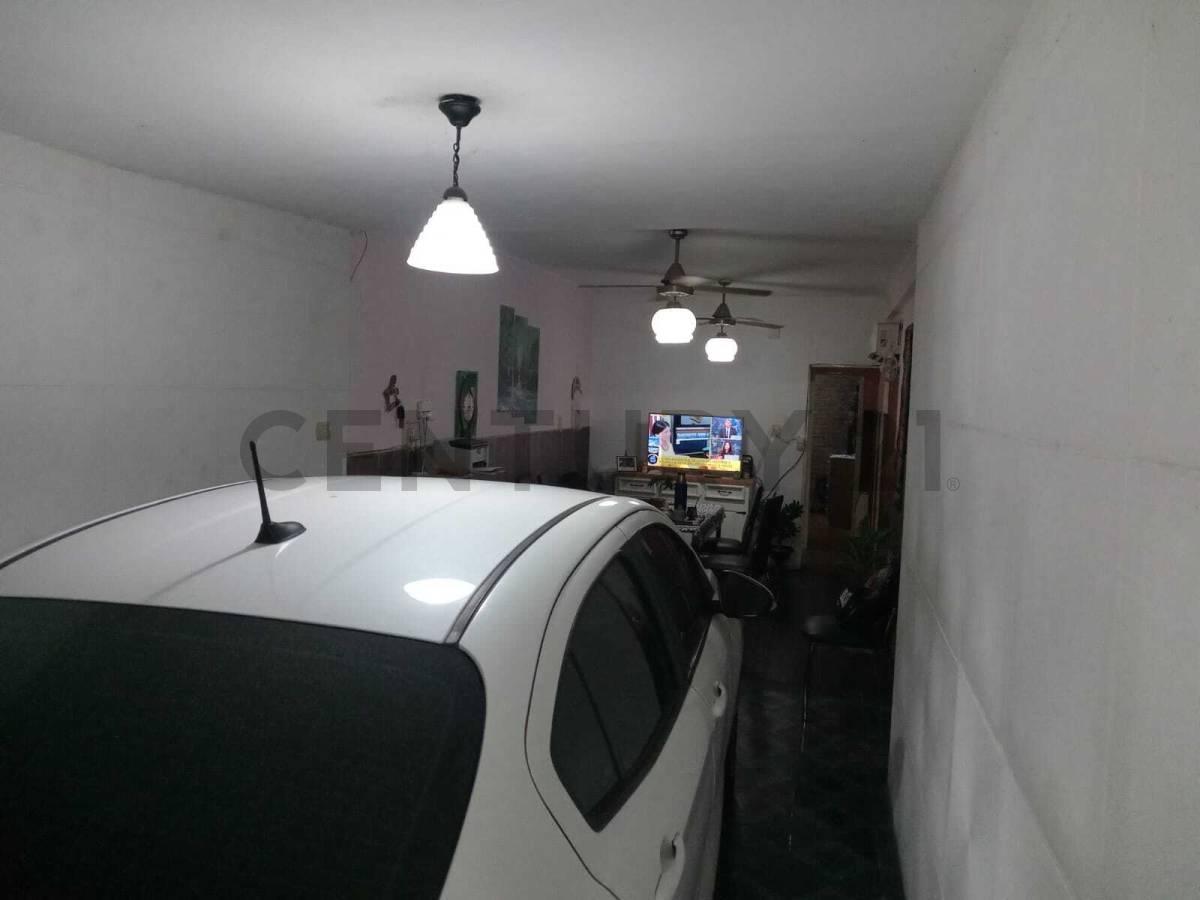 Foto de VENTA CASA MAS DEPARTAMENTO EN BARRIO BELGRANO, imagen 2
