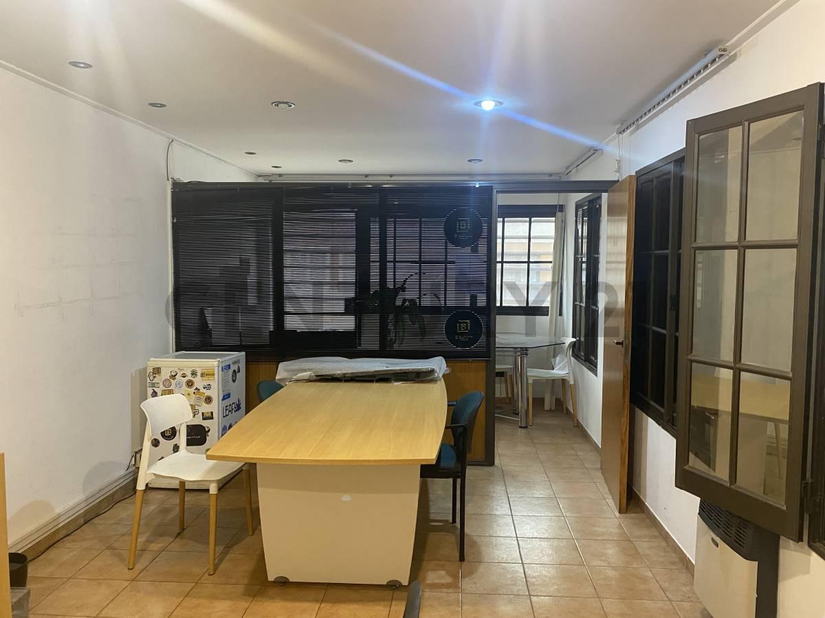 Foto de Industrial + oficinas - 400m2 - Barrio Industrial, imagen 4