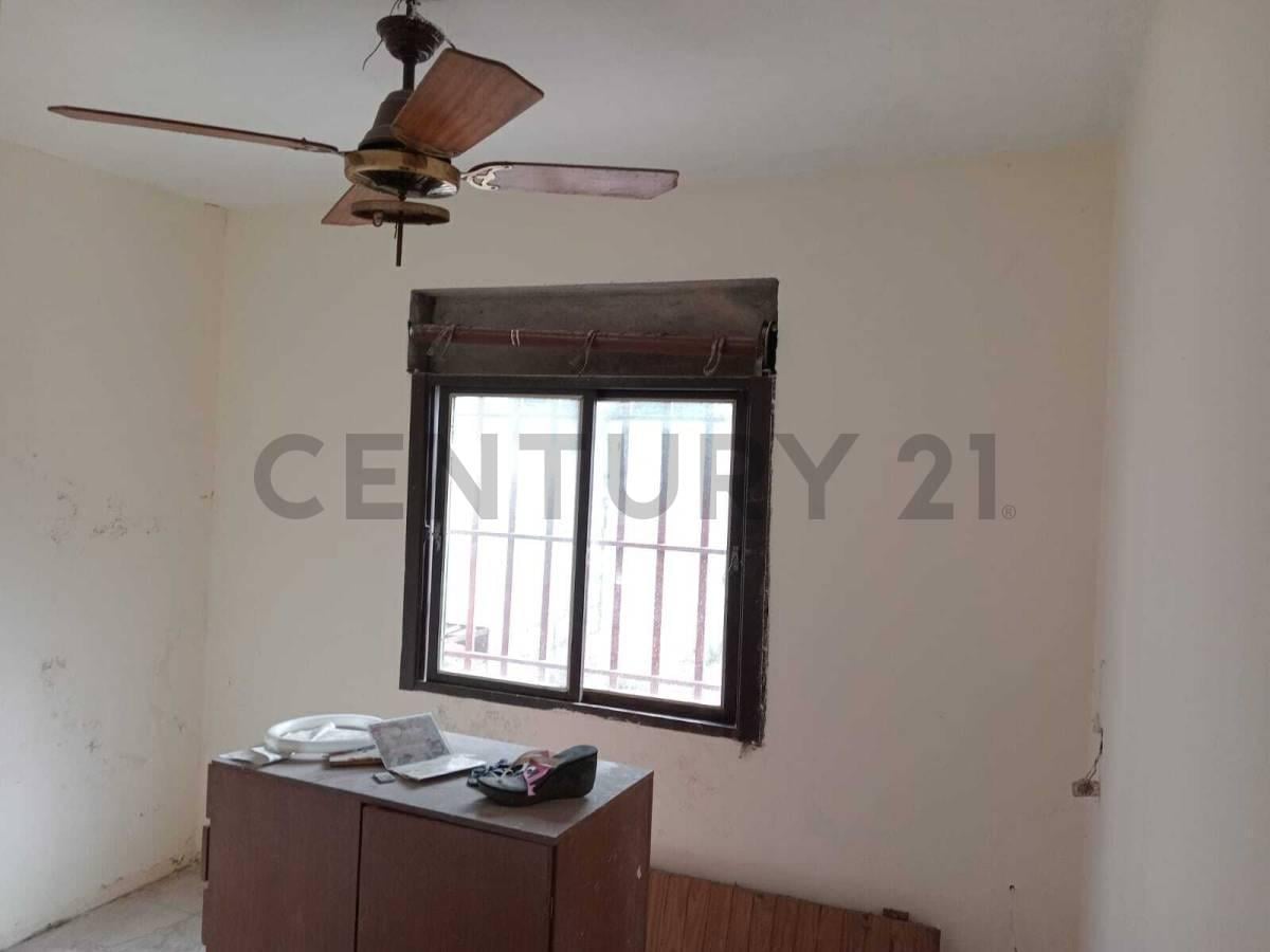 Foto de VENTA CASA A RECICLAR BARRIO BELGRANO 2 UNIDADES CON 2 DORMITORIOS CADA, imagen 5