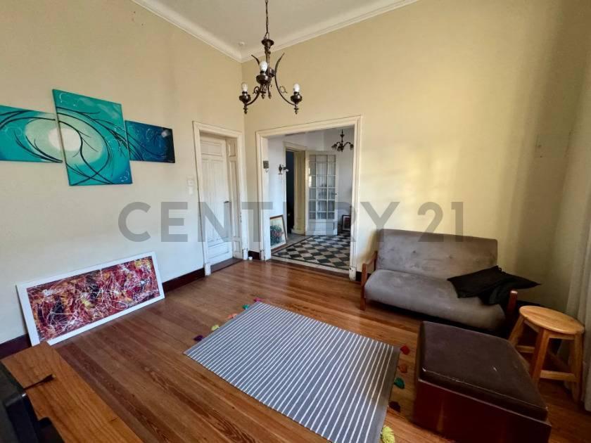 Foto de Casa en VENTA en Arroyito - 3 Dormitorios, cochera, amplio patio., imagen 1
