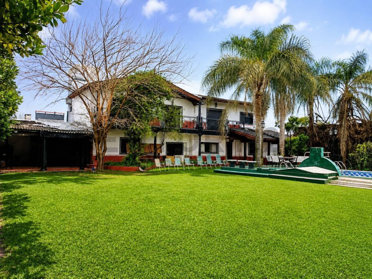 Foto de Venta | Permuta exclusiva casa en Funes, imagen 1