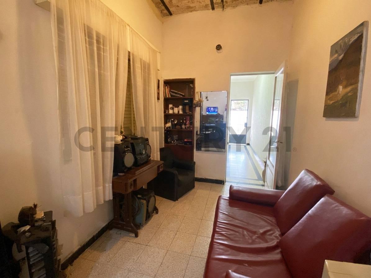 Foto de Venta casa de 3 dormitorios barrio Ludueña, imagen 3