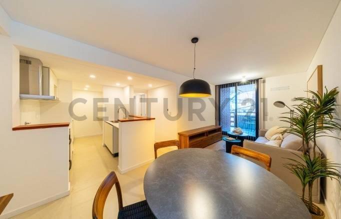 Foto de VENTA – Departamento de 2 Dormitorios a Estrenar balcon al frente, imagen 1