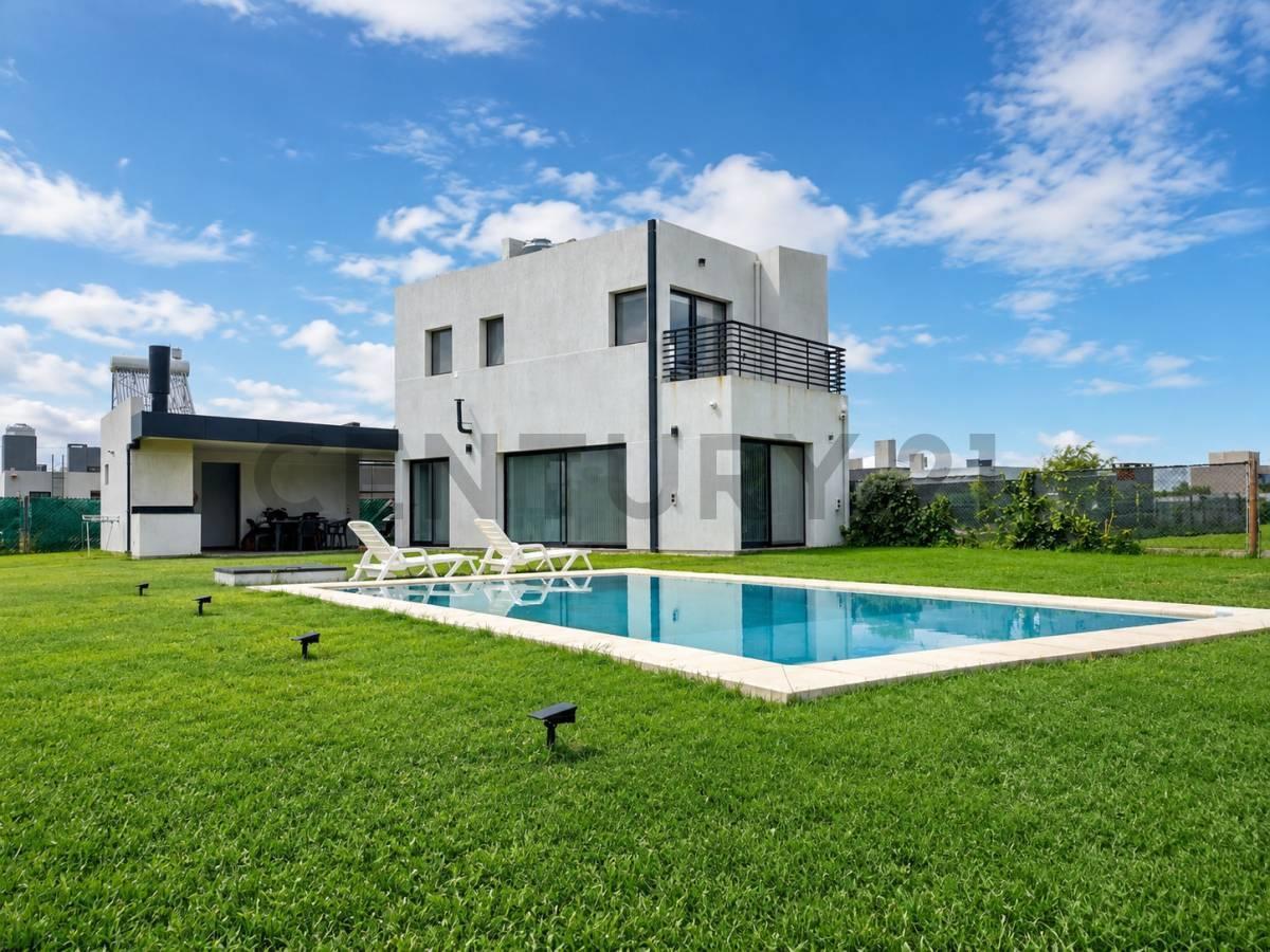 Foto de Venta de casa en Ibarlucea, imagen 2
