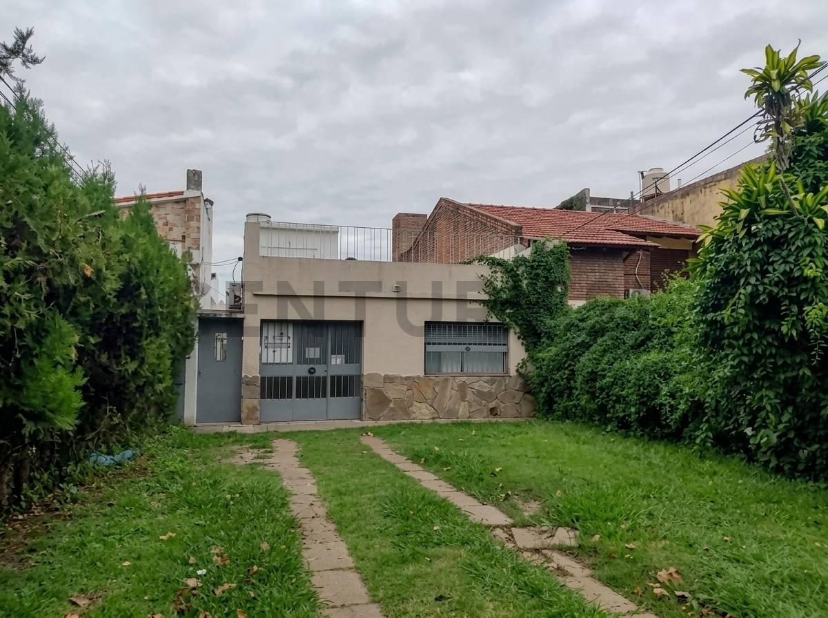 Foto de VENTA CASA 2 DORMITORIOS BARRIO BELLA VISTA, imagen 1