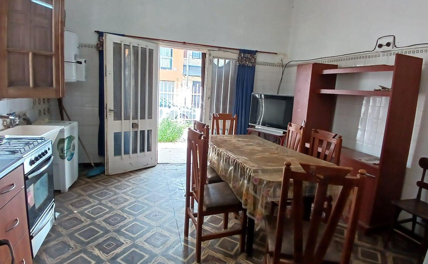 Foto de Venta Casa al frente - Barrio Azcuenaga, imagen 5