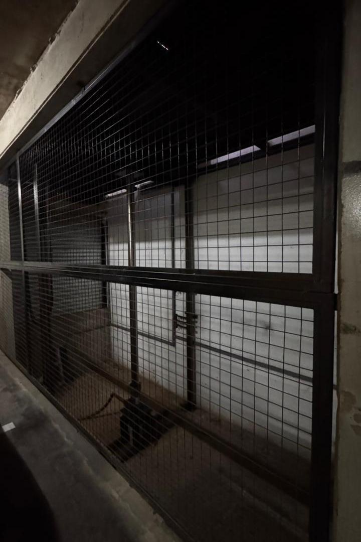 Foto de Cochera en venta en Lisandro de la Torre, imagen 3