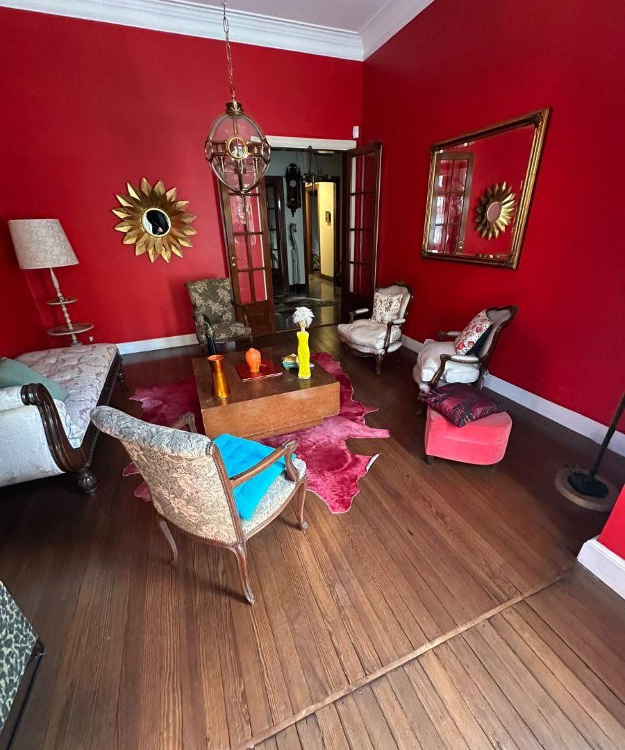 Foto de Excelente casa de estilo, 5 ambientes, en 3 plantas sobre lote 8,66x35, imagen 3