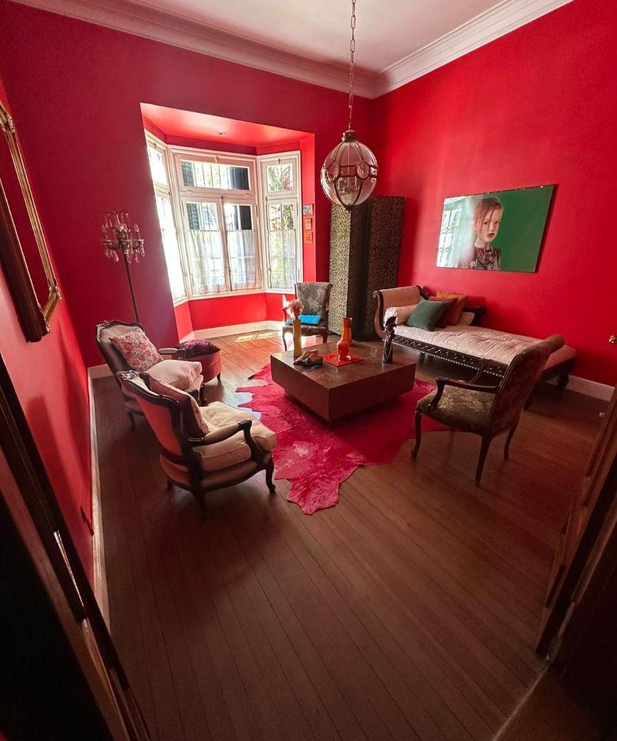 Foto de Excelente casa de estilo, 5 ambientes, en 3 plantas sobre lote 8,66x35, imagen 2