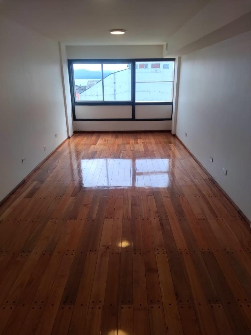 Foto de Oficina en alquiler - Bariloche Centro, imagen 1