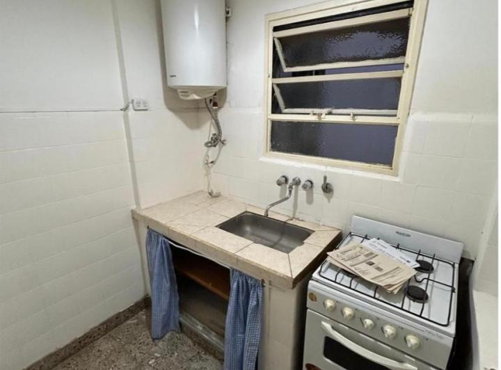 DEPARTAMENTO DOS AMBIENTES. Guemes 4400 2