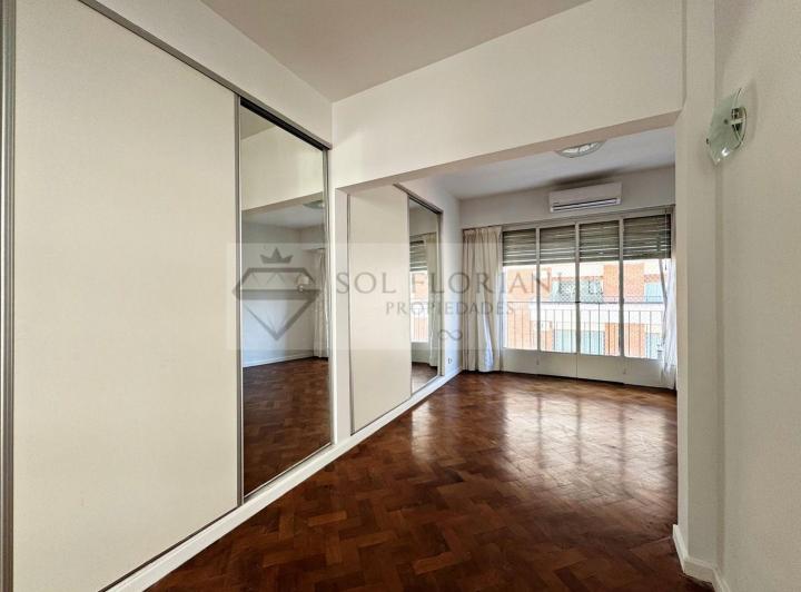 • VENTA: MONOAMBIENTE CON BALCÓN EN RECOLETA 5